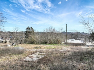 9327 Springfield Rd, Soddy Daisy, TN 37379