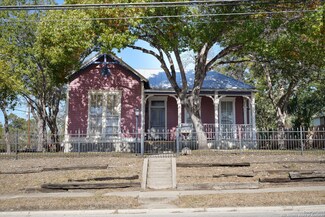 703 E Carson St, San Antonio, TX 78208