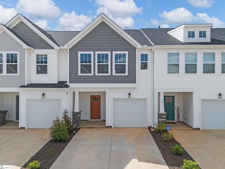 421 Hazelcote Rd, Greenville, SC 29611