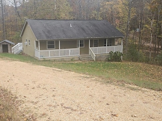 60 Gift Ln, Huntingdon, TN 38344
