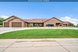 3300 Kuchel Trail, Milford, IA 51351