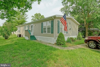 70 Hazeltop Dr, Gloucester Township, NJ 08081
