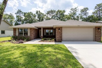 5841 Crestlake Dr, Crestview, FL 32536