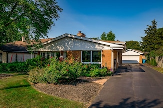 128 S Linden Ave, Elmhurst, IL 60126