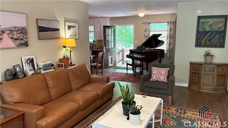 210 Big Oak Cir, Athens, GA 30605