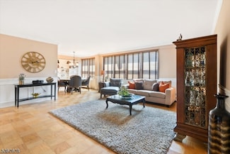 926 Bloomfield Ave Unit 1H, Glen Ridge, NJ 07028