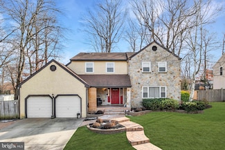 26 Whitechapel Dr, Mount Laurel, NJ 08054