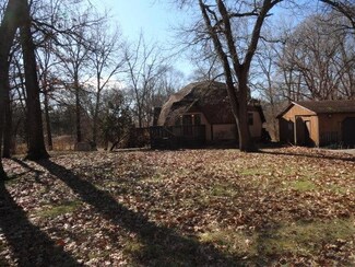 10401 Locksley Dr, Rensselaer, IN 47978