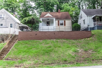 325 Charlton Heights Rd, Kanawha Falls, WV 25115