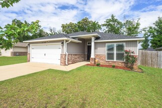 5746 Peach Dr, Milton, FL 32571
