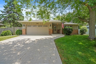 4305 Garden Dr, Mount Pleasant, WI 53403