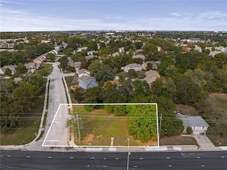 6760 W 151st St, Shawnee Mission, KS 66223