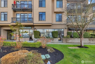 5000 30th Ave NE Unit 303, Seattle, WA 98105