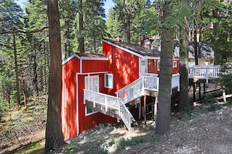 531 W Victoria Ct, Lake Arrowhead, CA 92352