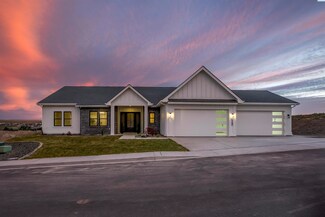 6169 W 28th Ave, Kennewick, WA 99338