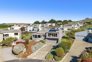 301 Sanderling Ct, Bodega Bay, CA 94923