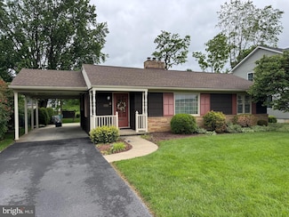 17317 Amber Dr, Hagerstown, MD 21740