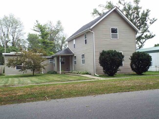 203 N Race St, Monon, IN 47959