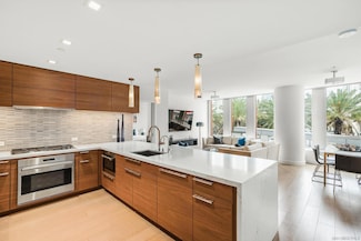 888 W E St Unit 305, San Diego, CA 92101