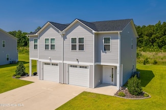 107 Pasture Ln Unit B, Peletier, NC 28584