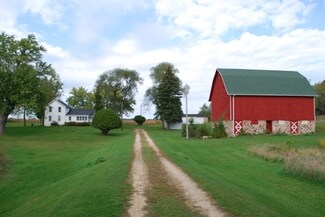 W4746 Barden Rd, Pardeeville, WI 53954