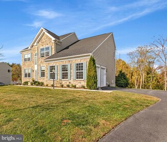 31 Stone Oak Place, Round Hill, VA 20141