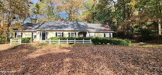 828 Chatham Rd, Rockingham, NC 28379