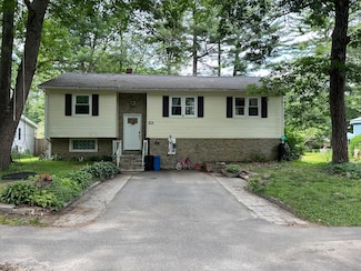 34 Columbia Ave, Brunswick, ME 04011