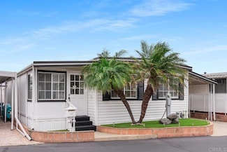 53 Hummingbird Ln Unit T, Oceanside, CA 92057