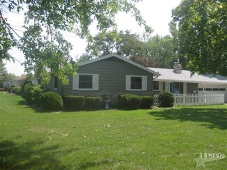 2424 Santa Rosa Dr, Fort Wayne, IN 46805