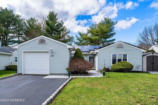 12 Long Rd, Freehold, NJ 07728