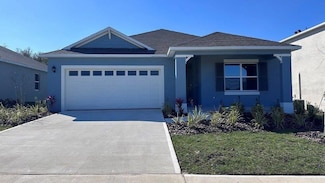 208 Taylor Groves St, Lake Wales, FL 33898