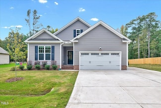 593 Whistle Post Dr, Selma, NC 27576