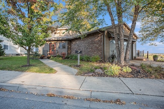 226 Sunset Ave NW, Grand Rapids, MI 49504