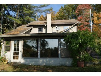 11215 S Kiwatani Trail, Canfield, OH 44406