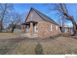1101 Carroll St Unit 1, Pawnee, IL 62558