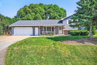 W5642 Michelle Way, Appleton, WI 54915
