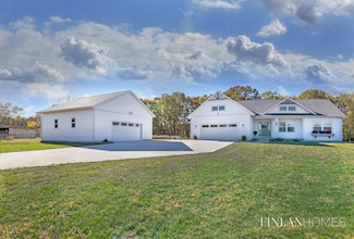 2845 Montcalm Ave SE, Lowell, MI 49331