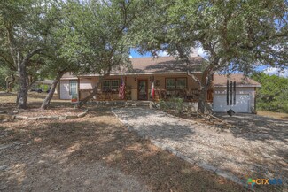 911 Heritage Hill, Canyon Lake, TX 78133