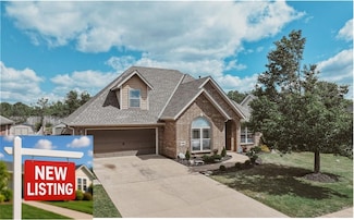 1705 W Capps Rd, Rogers, AR 72758