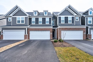469 Watercress Dr, Aurora, IL 60504