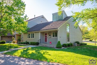 64 SW Pepper Tree Ln, Topeka, KS 66611
