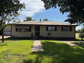 830 S Washington St, Hugoton, KS 67951