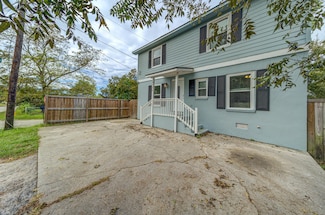 2704 Junction Ln, North Charleston, SC 29405