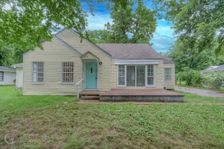 2321 Walnut St, Bossier City, LA 71112
