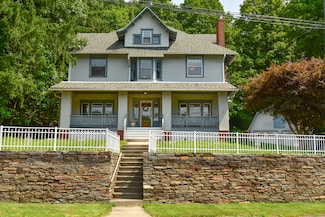 34 Snipsic St, Vernon Rockville, CT 06066