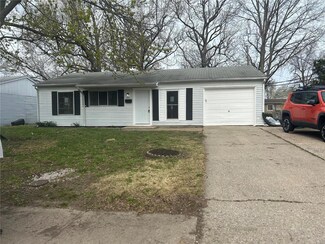 865 Saint Benedict Dr, East Saint Louis, IL 62206