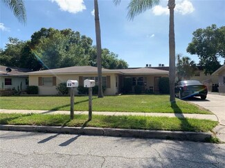 22 N Hillcrest Ave, Clearwater, FL 33755