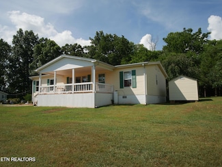 128 Woods Dr, Sweetwater, TN 37874