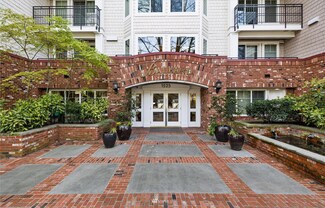 1525 NW 57th St Unit 320, Seattle, WA 98107